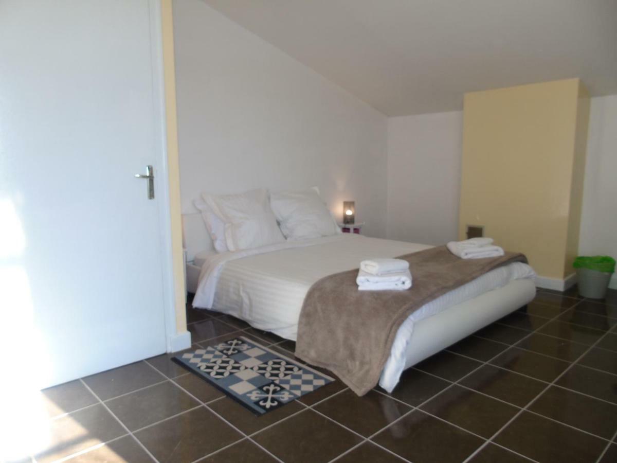 La Croix Blanche Bed & Breakfast Bagian luar foto